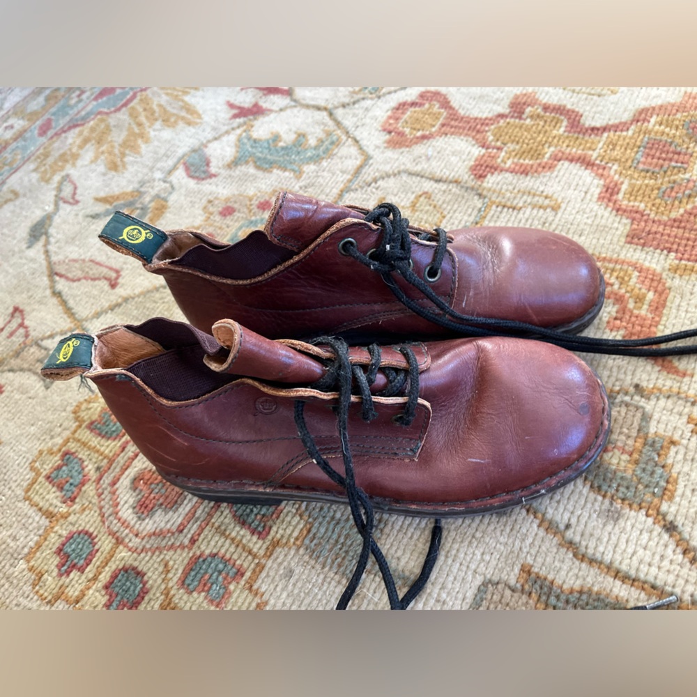 Vintage Born Dark Brown Leather Boots